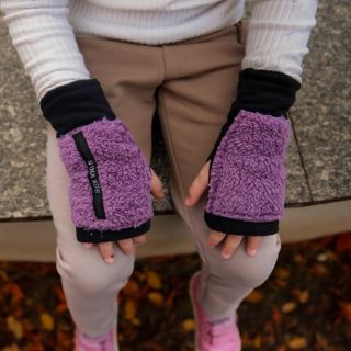 Zim už dorazila🥶 Tak ať máte ruce v teple! Nanačky zahřeji a jsou praktické, pokud potřebujete mít ruce stále k dispozici...