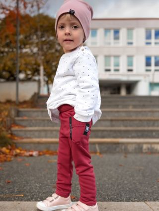 Tyhle pohodlné Legínotepláky jsou praktický kousek do šatníku. 😇Děti je unosí do školy, školky a hlavně v zimě je díky...